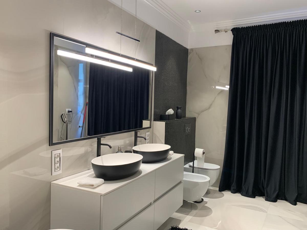 Schillerplatz Apartment Sibiu Ngoại thất bức ảnh